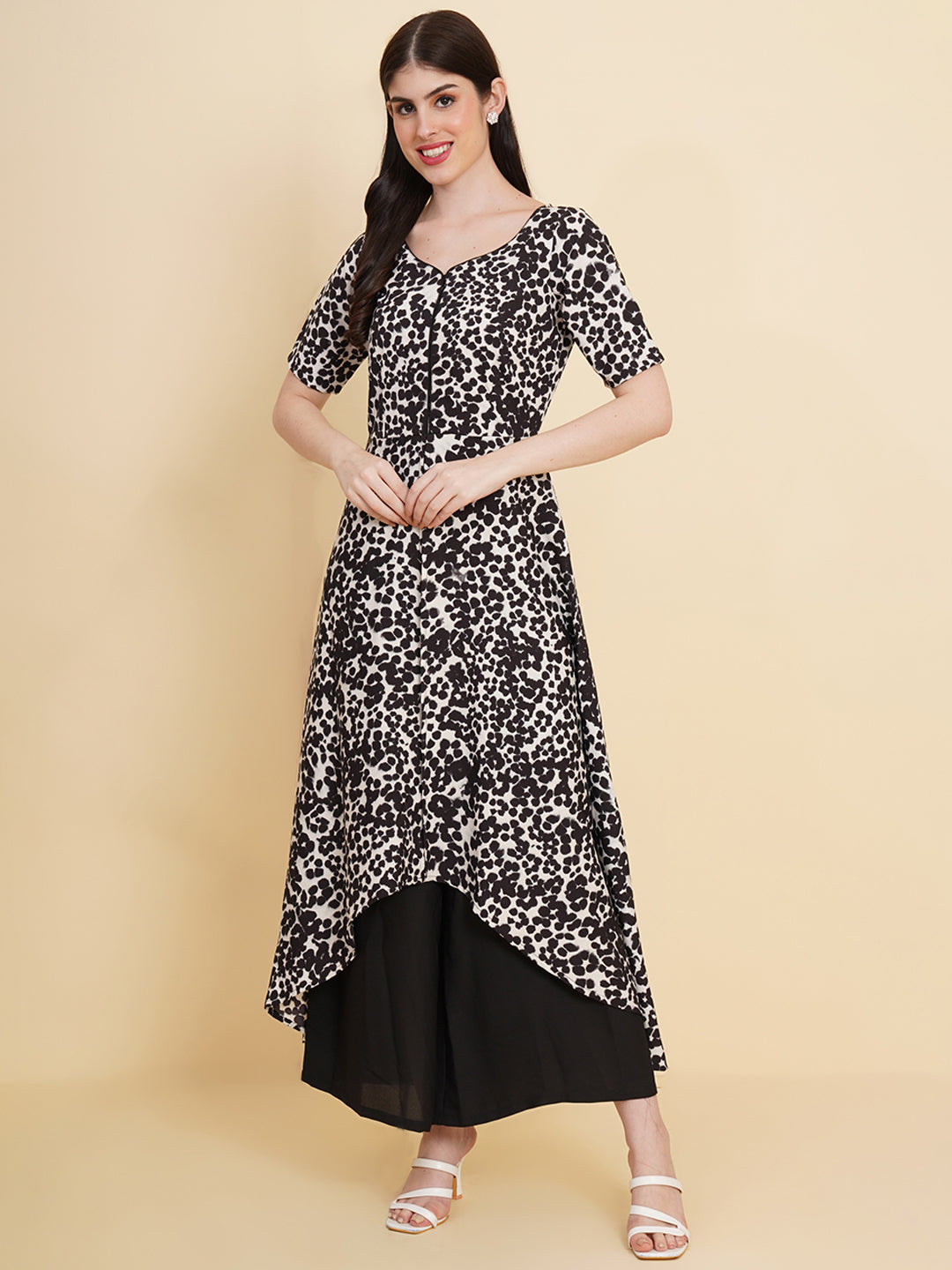 Make a stylish statement by this all time favourite jumpsuit for women, whether its official meetings or family gatherings, this will surly turn heads. Zip Closure at Back | Fabric Crepe | Lining attached