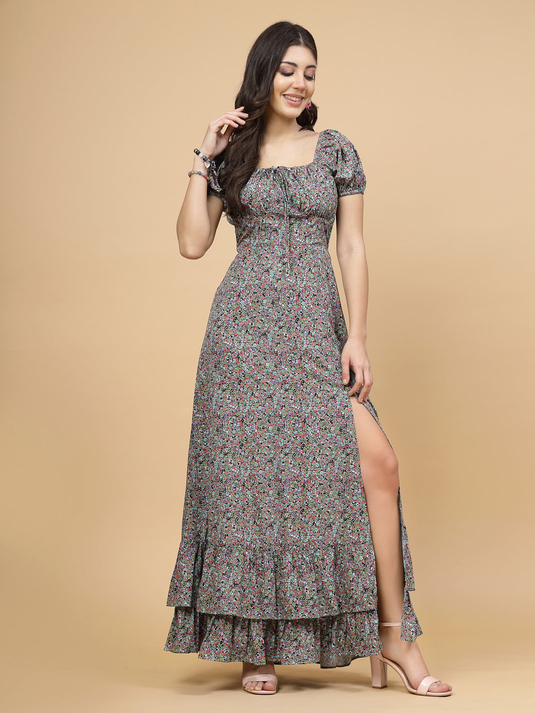 Green floral print floor length casual maxi dresses for women is a stylish dress with slit at front. Ruched detailing with drawstring and a back zipper for easy slip in. Perfect for casual outings.