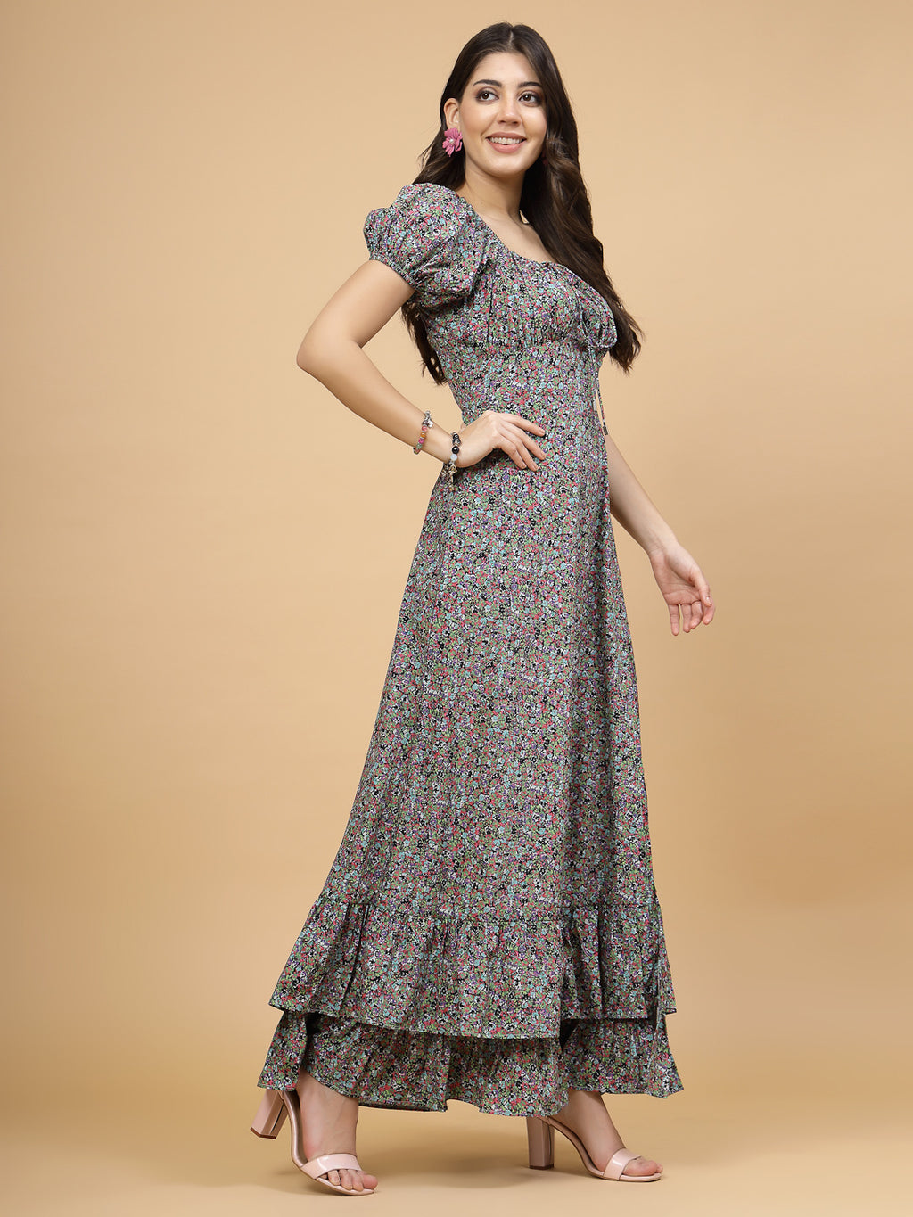 Green floral print floor length casual maxi dresses for women is a stylish dress with slit at front. Ruched detailing with drawstring and a back zipper for easy slip in. Perfect for casual outings.