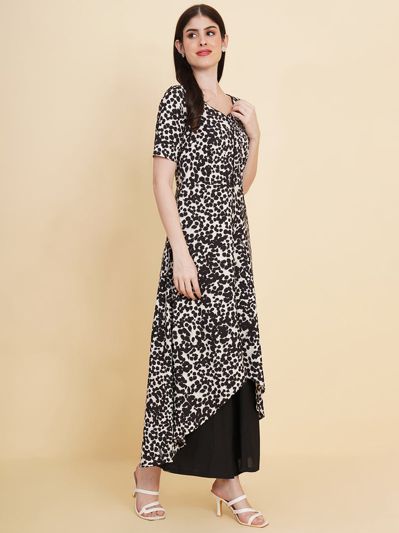 Make a stylish statement by this all time favourite jumpsuit for women, whether its official meetings or family gatherings, this will surly turn heads.  Zip Closure at Back | Fabric Crepe | Lining attached