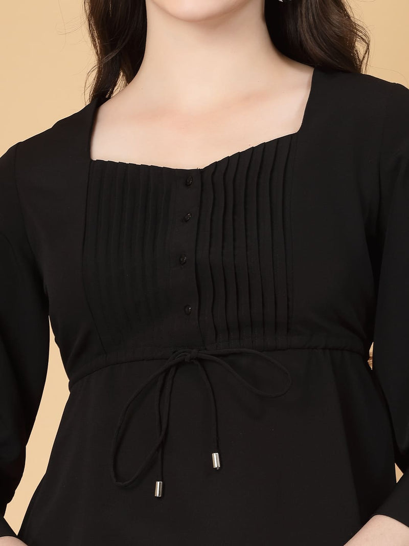 Effortlessly chic. Work-ready. This solid blouse with pintuck detail adds a touch of polish to your Formal outfit.&nbsp;Cuffed sleeves, drawstring waist, and pintuck charm. Dress it up or down this blouse does it all.


Solid color, pintuck detail, and a touch of cinch. Your new Formal blouse For Work.