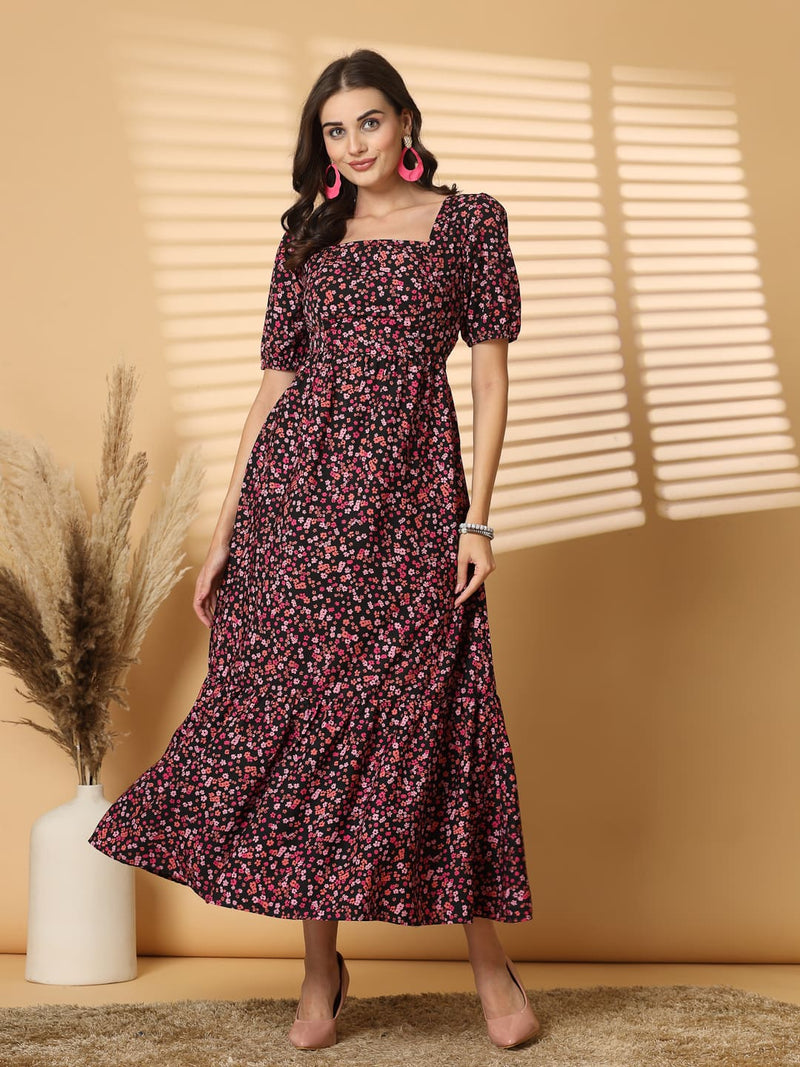 Turn heads in this sizzling hot backless maxi dress. With its figure-flattering elasticated waist, built-in bra, and chic puff sleeves, this dress is designed for unforgettable entrances and effortless style.