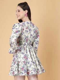 Stylish and comfortable floral dress with long sleeves, elasticated waist, and a flattering frilled hem.
