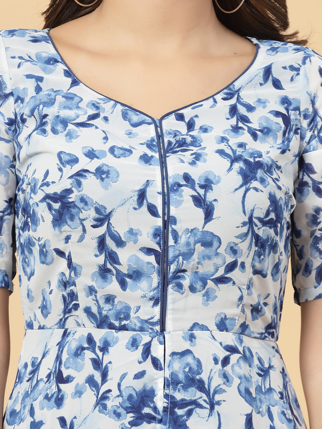 Make a stylish statement by this all time favourite jumpsuit for women, whether its official meetings or family gatherings, this will surly turn heads.  Zip Closure at Back | Fabric Crepe | Lining attached