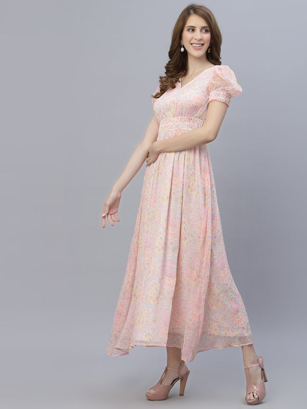 The chiffon maxi dress with a clinched waist and attached lining is a perfect choice for a formal or semi-formal event. The chiffon fabric gives the dress a flowing, elegant look, while the clinched waist adds definition and shape to the body.