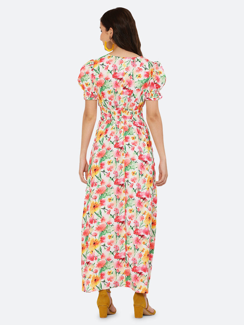 This  maxi dress features a bold print that adds a touch of sophistication to the silhouette. The rouched waist and sleeves create a flattering and feminine shape, while the attached lining provides comfort and coverage. Perfect for both formal and casual occasions, this dress can be styled with statement earrings, strappy heels, and a clutch for a chic and effortless look.