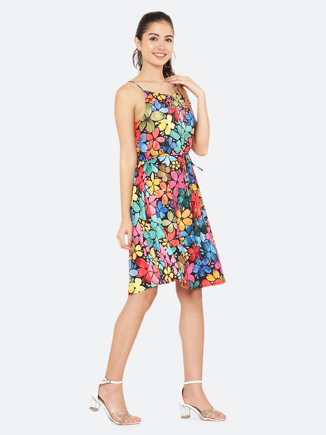 A floral printed halter neck dress with a drawstring waist and side pockets sounds like a stylish and comfortable summer dress. The halter neck style allows for a bit of skin to be shown and the drawstring waist allows for a flattering, adjustable fit. The side pockets add a practical touch and convenience, allowing you to keep small essentials close at hand.